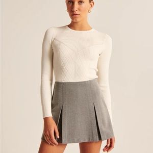 Abercrombie & Fitch White Crew Neck Sweater